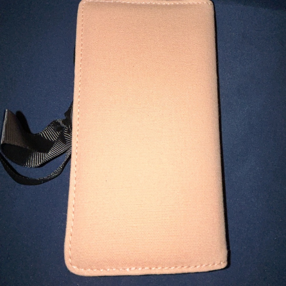 Gucci Travel Makeup 3 Piece Brush Set with Case New - Picture 5 of 8